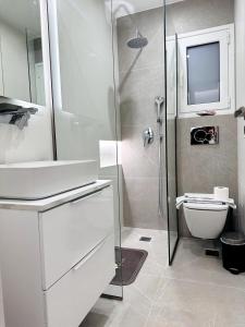 Central Apartment At Pangrati