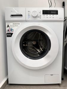 Central Apartment At Pangrati