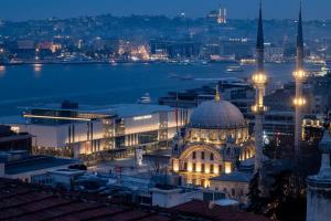 Luxury Stay with Panoramic Bosphorus View