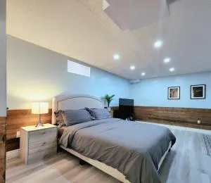 Bowmanville Guest Suite - Cobourg