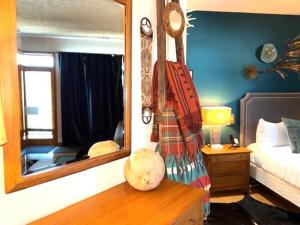 Diamond Hill Studio 09 with Wintergreen Advantage