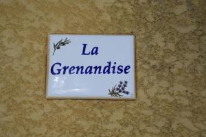 Villas villa la grenandise : photos des chambres