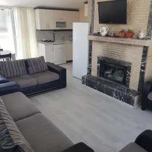 Tatil Evi - 达武特拉尔