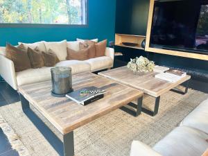 Villa with pool, petanque, large green space