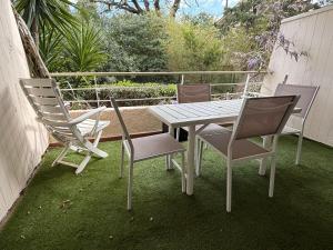 Summer Studio by Halldis