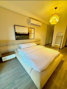ZED TOWERS 3BR Hotel Apartment