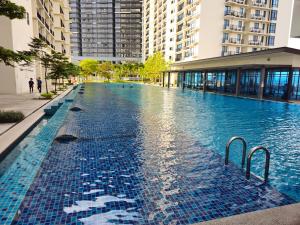 NEW Elegant Trefoil 2-5p at Setia City and SCCC