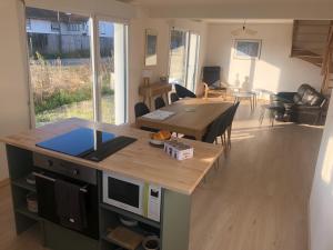 Maisons d'hotes Gite des 3 cigognes : Maison de Vacances 3 Chambres 
