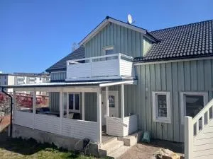 5 sovrum 9 bäddar 12 sovplatser - Blankaholm