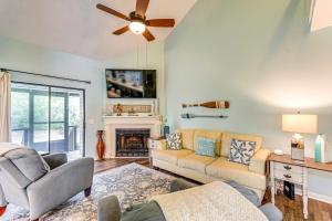 7 Mi to The Wharf Gem with Beach Access