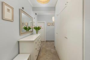 Azure Horizon Retreat