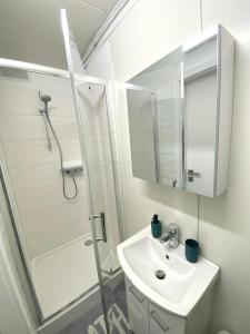 Student House Pawilony