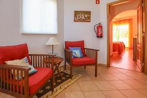 Villa Tio Pedro - Swimming Pool - For families- BY BEDZY