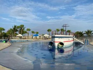 Beautiful beachfront house in a gated community - Punta Blanca