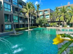 The Jay Pixels Phuket Beachfront - Ban Ao Makham