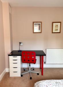 Contemporary Comfort in Historic Oxford