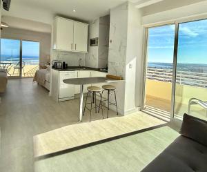 Riscal 19 by United Renters