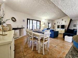 Splendida Villa Vista Mare Spiaggia privata img13