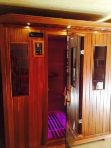 Maisons de vacances Charmante maison avec piscine a Chalandray, 25 m² : photos des chambres