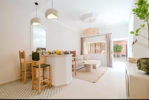 Maison 3 chambre avec bassin chauffée centre ville Gueliz