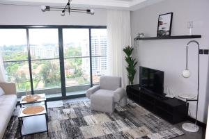 2BR WiFi pool gym free breakfast Westlands nairobi