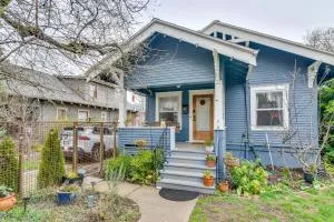 Vintage Bungalow with Porch in Sellwood - 密尔沃基