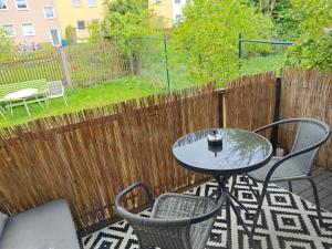 FH-Nähe: Modernes Apt mit Balkon