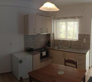 Philoxenia Apartments