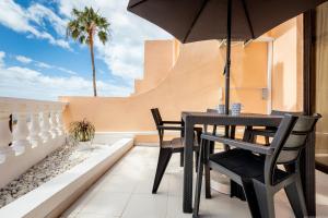 Paradise Court Suites