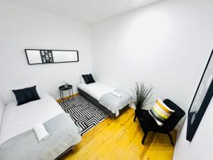 The Cordeiro House - NO 76 - 2E - Rooms & Stays