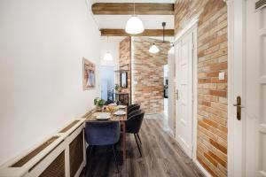 Magnificent Elegance by Magyar Street & Central Market