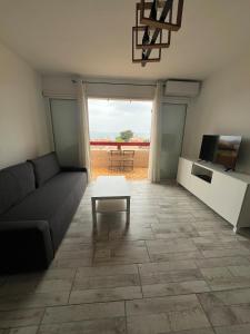 Joli duplex T3 vue mer Le Brusc parking gratuit