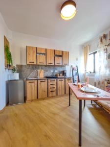 Central Bucharest Delicious