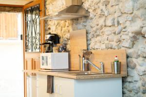 Studio LÉchappée du Chapeau Rouge