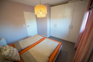 Kleiner Sundblick – Ferienwohnung in Lemkenhafen