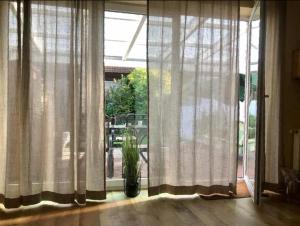 Garten, Sonnenterrasse und Strandkorb