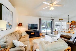 2 Mi to Water Sebastian Home with Pool!