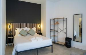 Nomad Malaga - Airport II