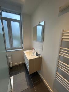 Appartements Poppy-Ideally located, Next station,Gd Palais&City : photos des chambres