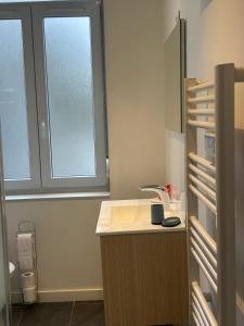 Appartements Poppy-Ideally located, Next station,Gd Palais&City : photos des chambres