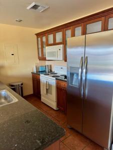 Lake Las Vegas Luxe Retreat