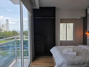 Modern and Lovely Apts in Cinta Costera N#8