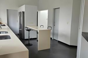 Casa Campestre, Ubicación Central