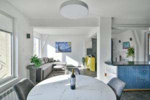 Sun & Soul Central Apartment