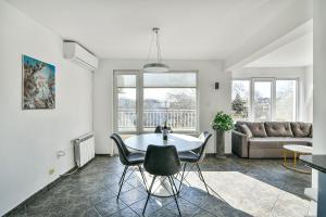 Sun & Soul Central Apartment