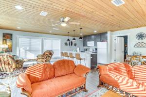 8 Mi to Ozark Folk Center Home with Hot Tub and Deck