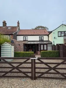 Custard Cottage West Runton - 西朗顿