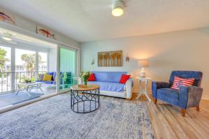 Private Balcony with Water Views Welaka Condo!