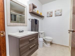 Ocean View, Amazing Sunsets, AC, Pool