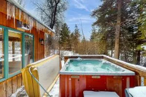 Blue Riverfront Retreat - 西尔弗索恩